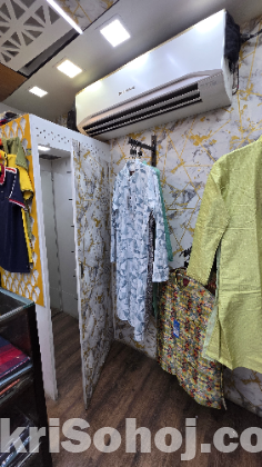 Full Furnished Shop Position For Sale